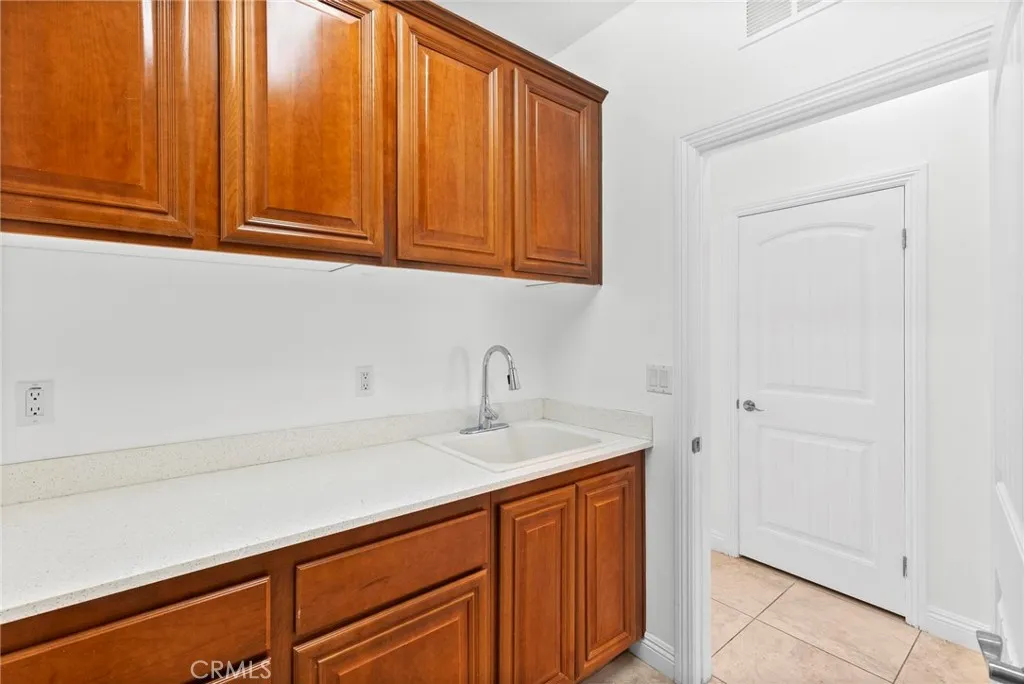 1254 Heritage Drive, Calimesa, California 92320 home-pic-30